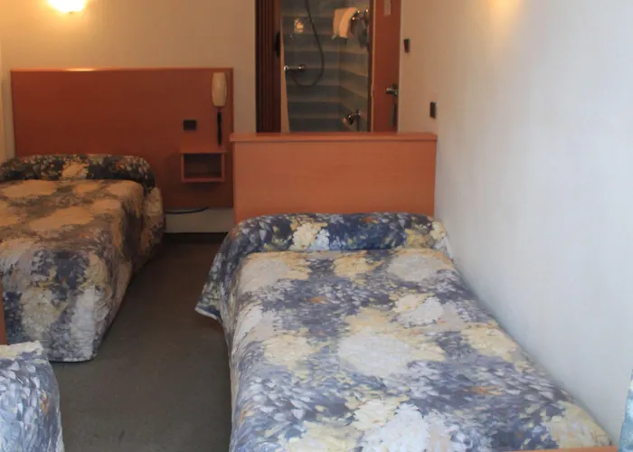 康泊思特酒店 卢德