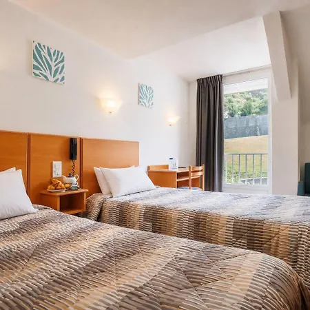 Hotel Compostelle 2*