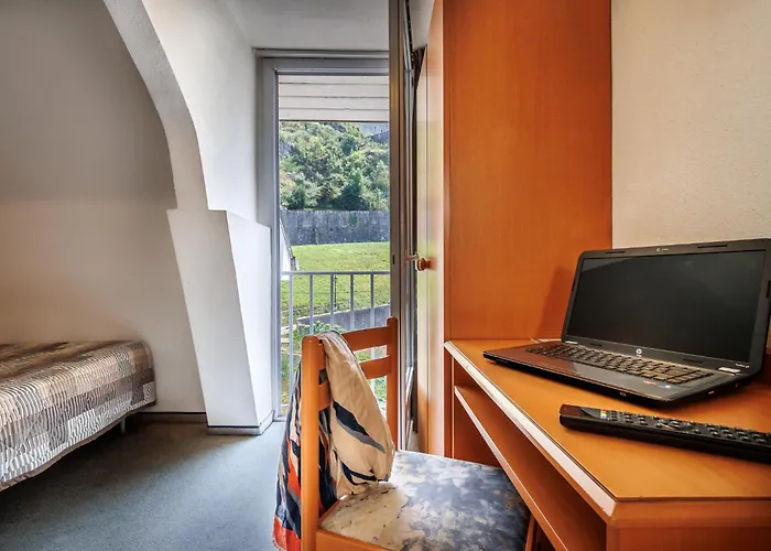 Otel Compostelle Lourdes