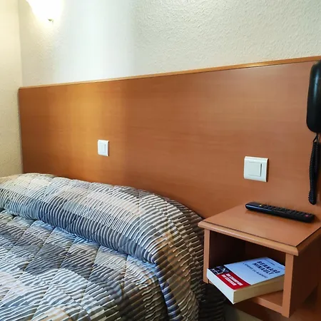 Готель Compostelle 2*